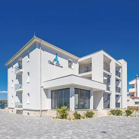 Lovely In With House Sea View 아파트