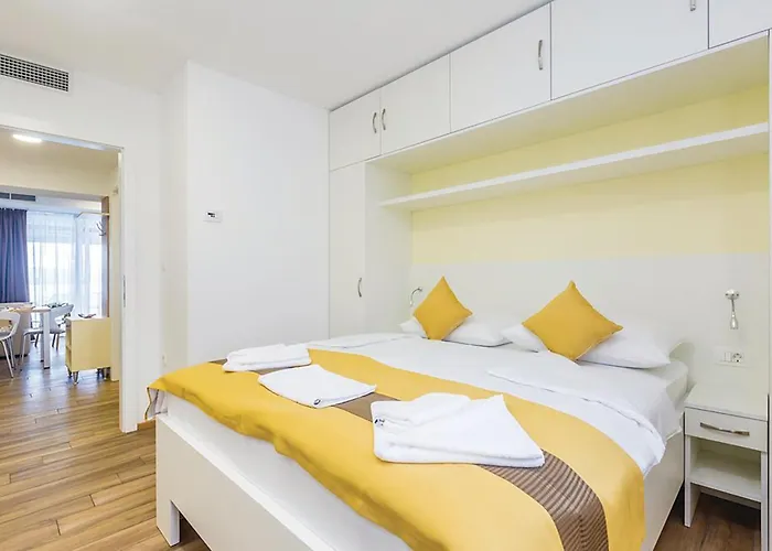 1 Bedroom Gorgeous In *