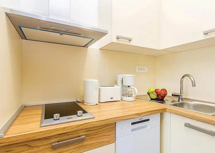 Apartment 1 Bedroom Gorgeous In Punat