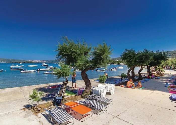 1 Bedroom Gorgeous In * Punat
