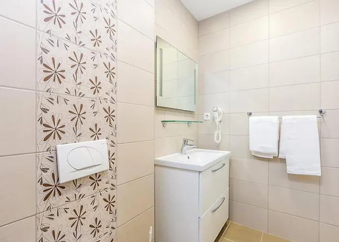 1 Bedroom Gorgeous In Appartamento *